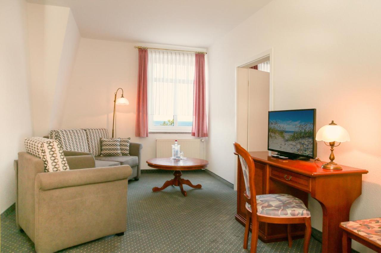 Hotel Esplanade Garni Ostseebad Kühlungsborn Esterno foto